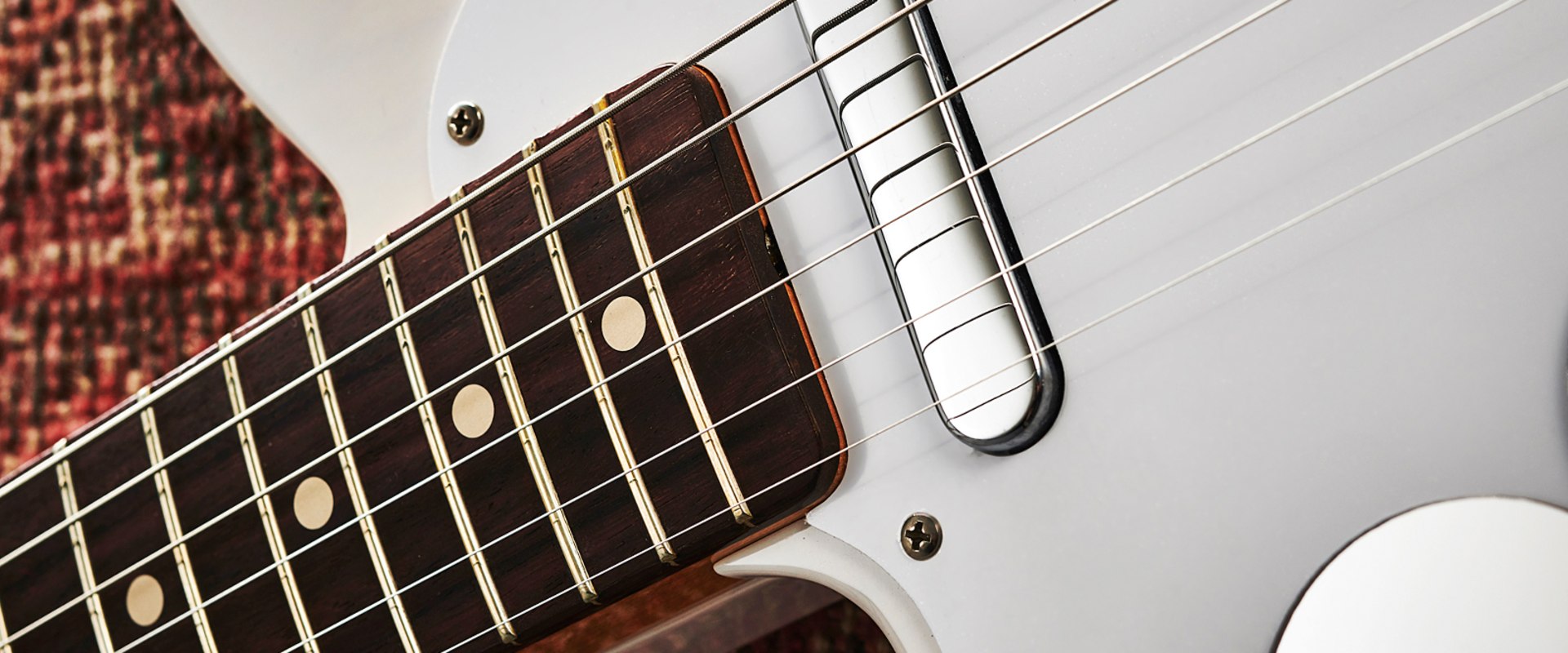 Choosing the Right Gauge of Strings for Modern Guitars